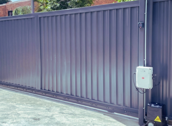 Service Pagar Otomatis Cirebon Cepat, Profesional & Bergaransi Service Pagar Otomatis Cirebon Cepat, Profesional & Bergaransi